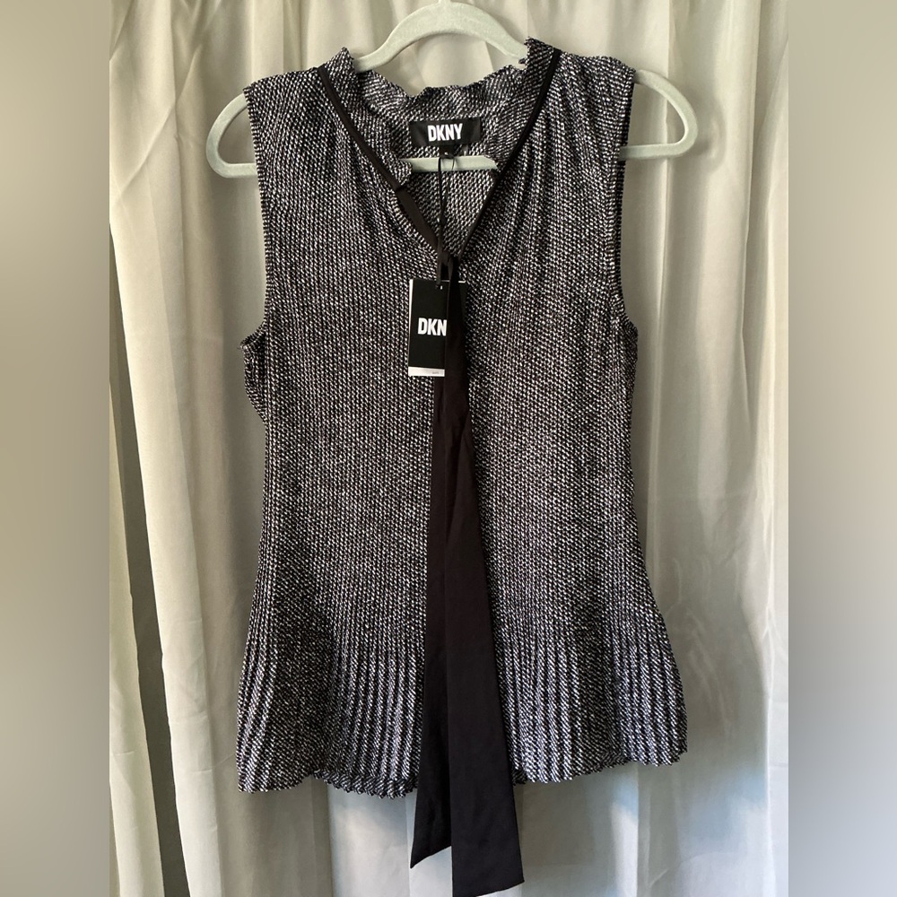 DKNY Gray Ribbed Tank Top size xl